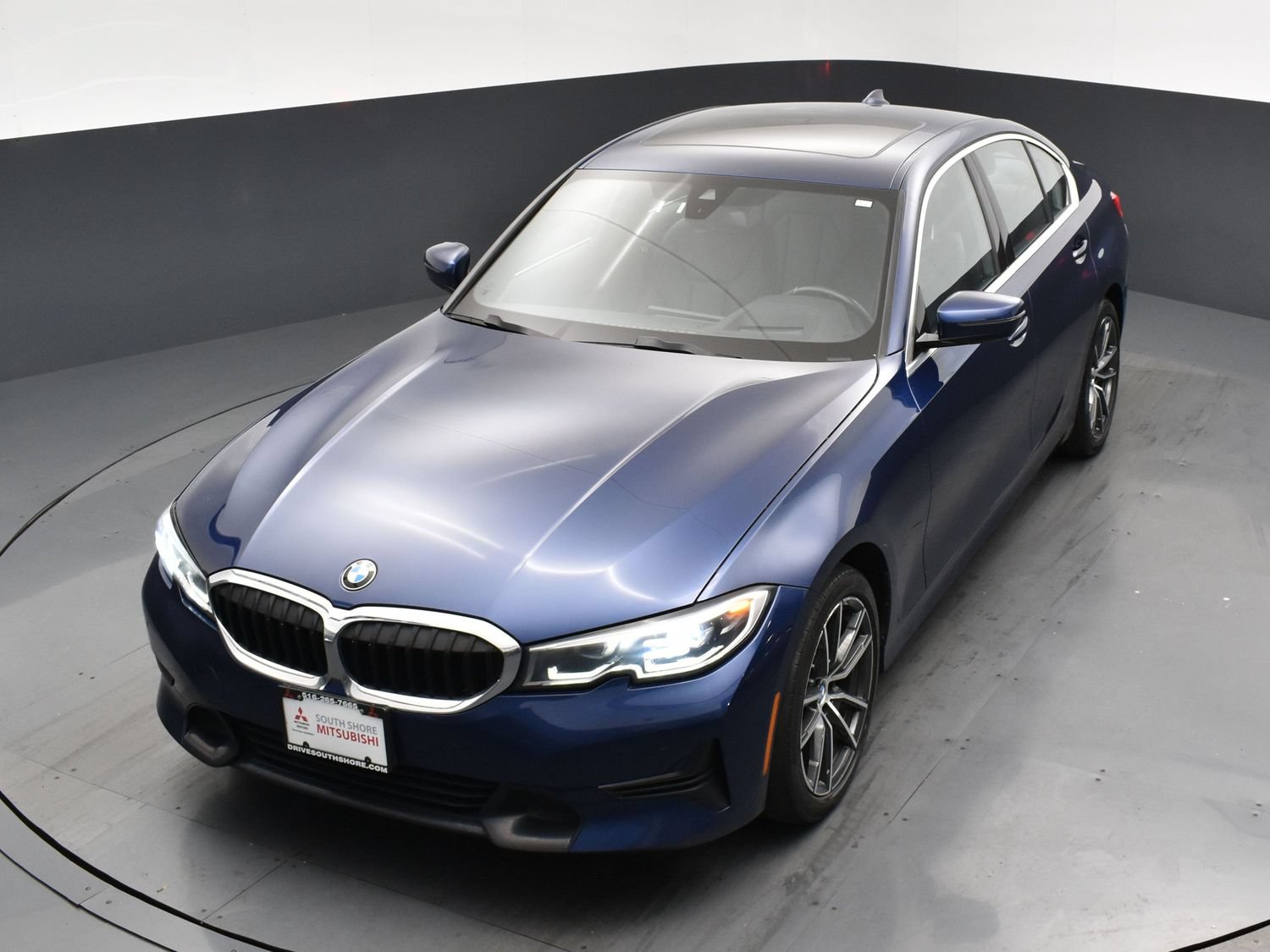 Used 2019 BMW 330i xDrive Sedan w/ Premium Package AWD/4WD image 22