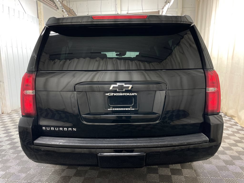 Used 2016 Chevrolet Suburban LT RWD image 20