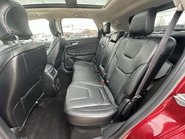 Used 2019 Ford Edge Titanium w/ Cold Weather Package image 28