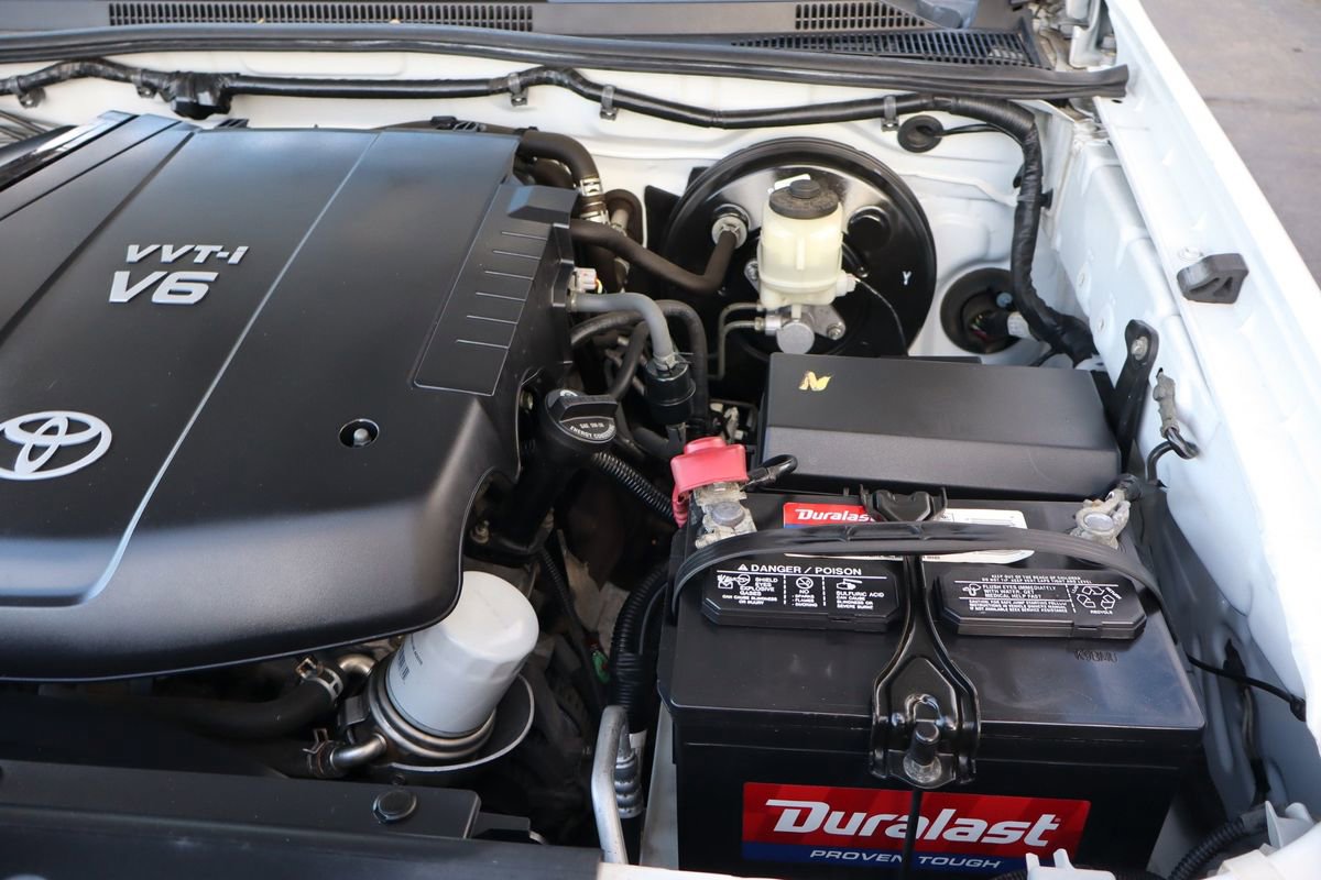 Used 2014 Toyota Tacoma PreRunner w/ TRD Off-Road Package image 40