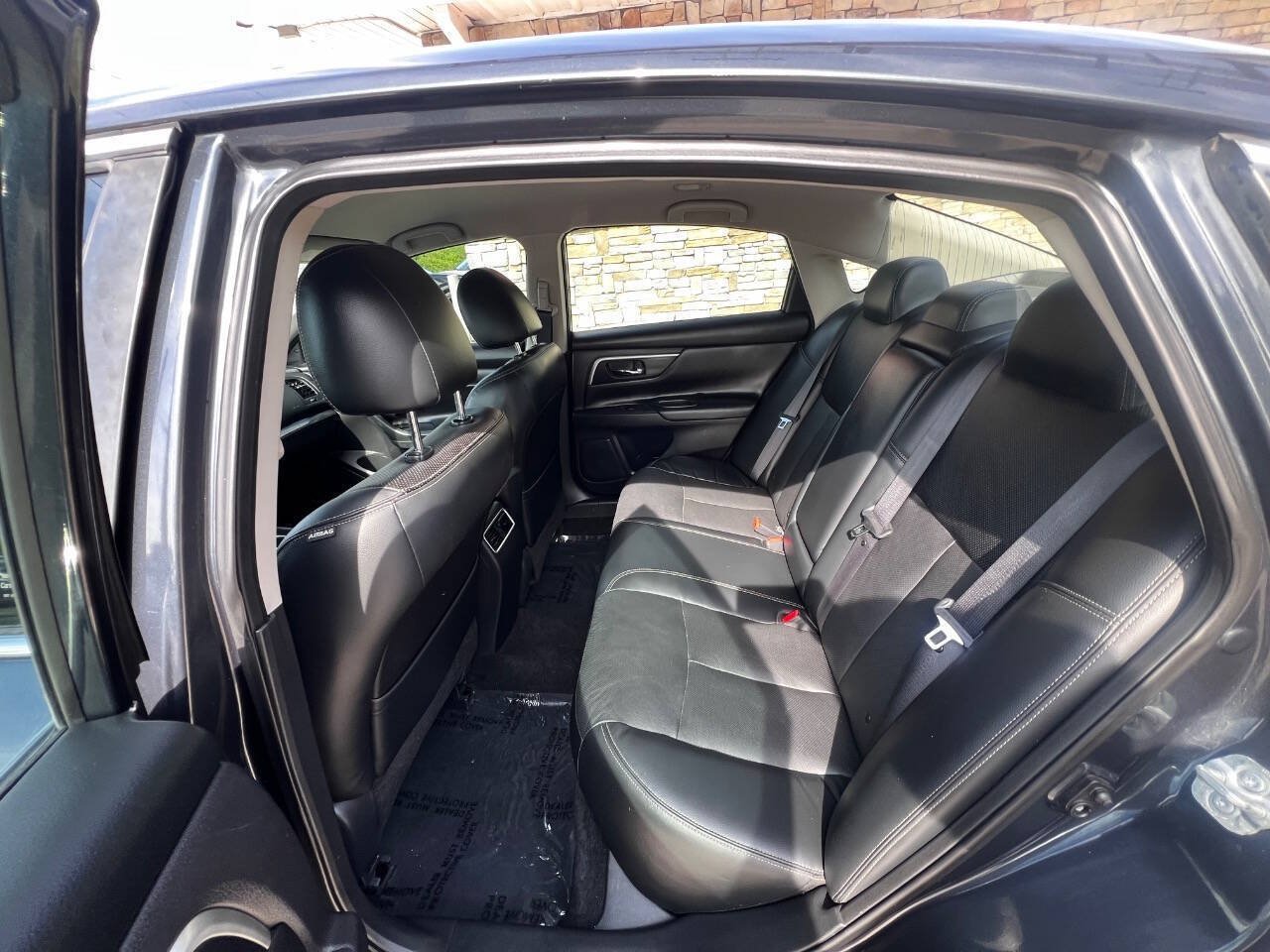 Used 2018 Nissan Altima 2.5 SL FWD image 15