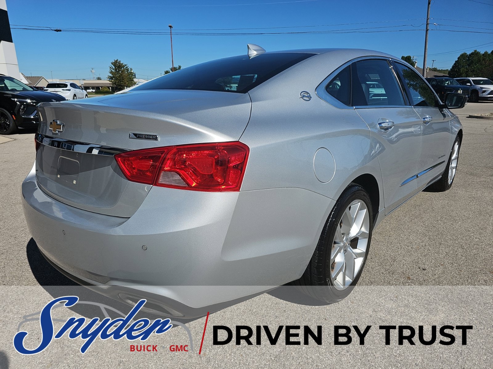 Used 2017 Chevrolet Impala Premier FWD image 7