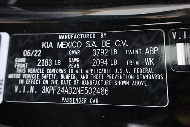 Used 2022 Kia Forte LXS image 18