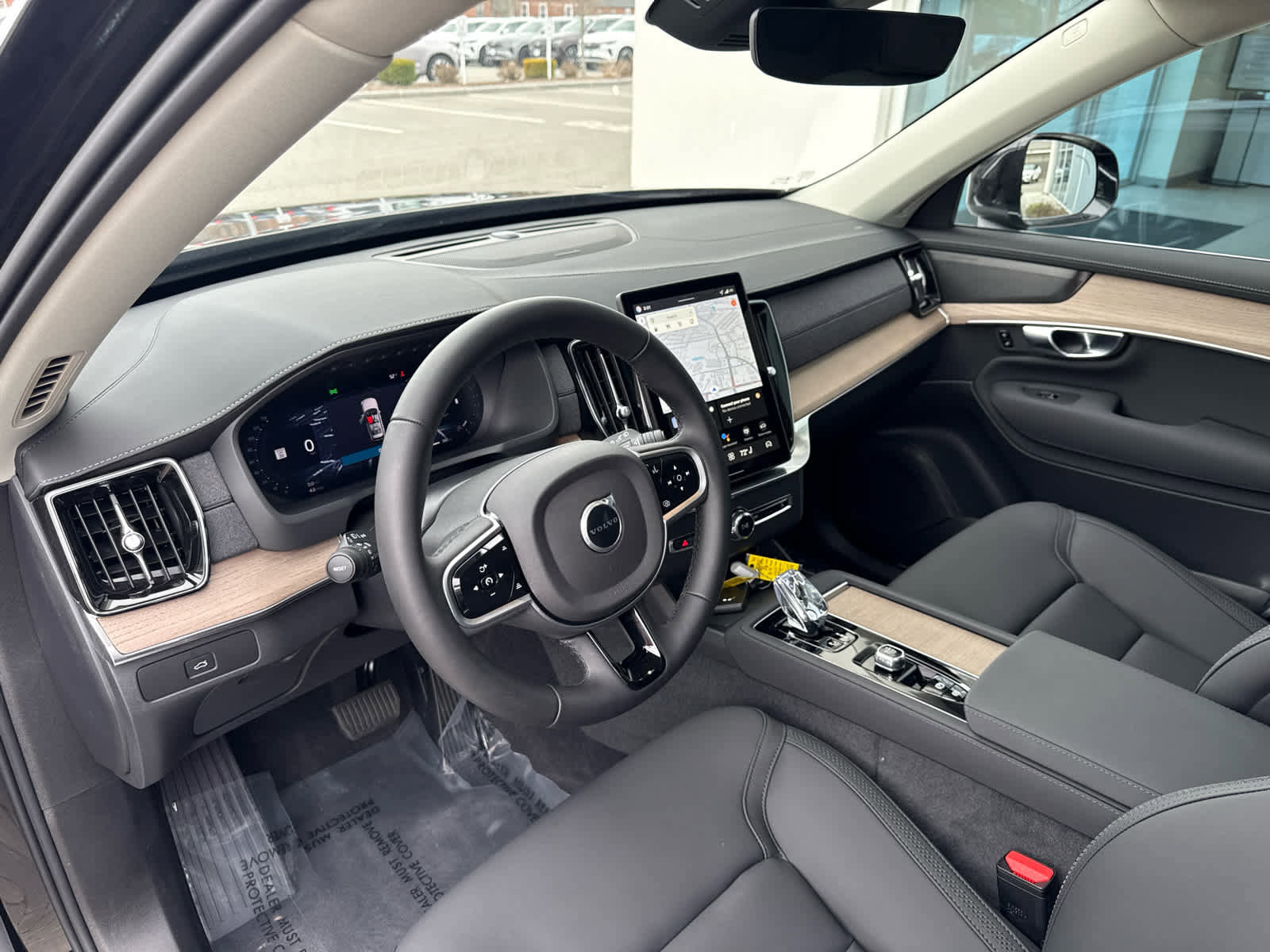 Used 2026 Volvo XC90 B6 Plus image 39