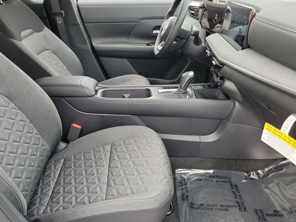 New 2026 Nissan Kicks SV w/ Cold Weather Package FWD image 18