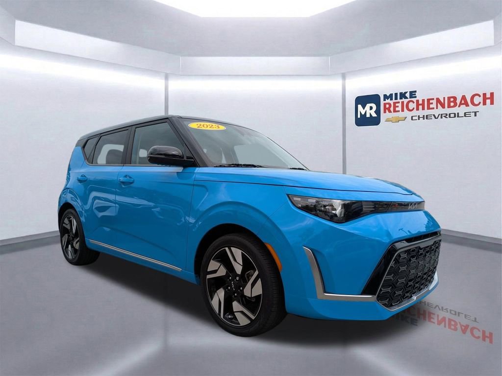 Used 2023 Kia Soul GT-Line video 2