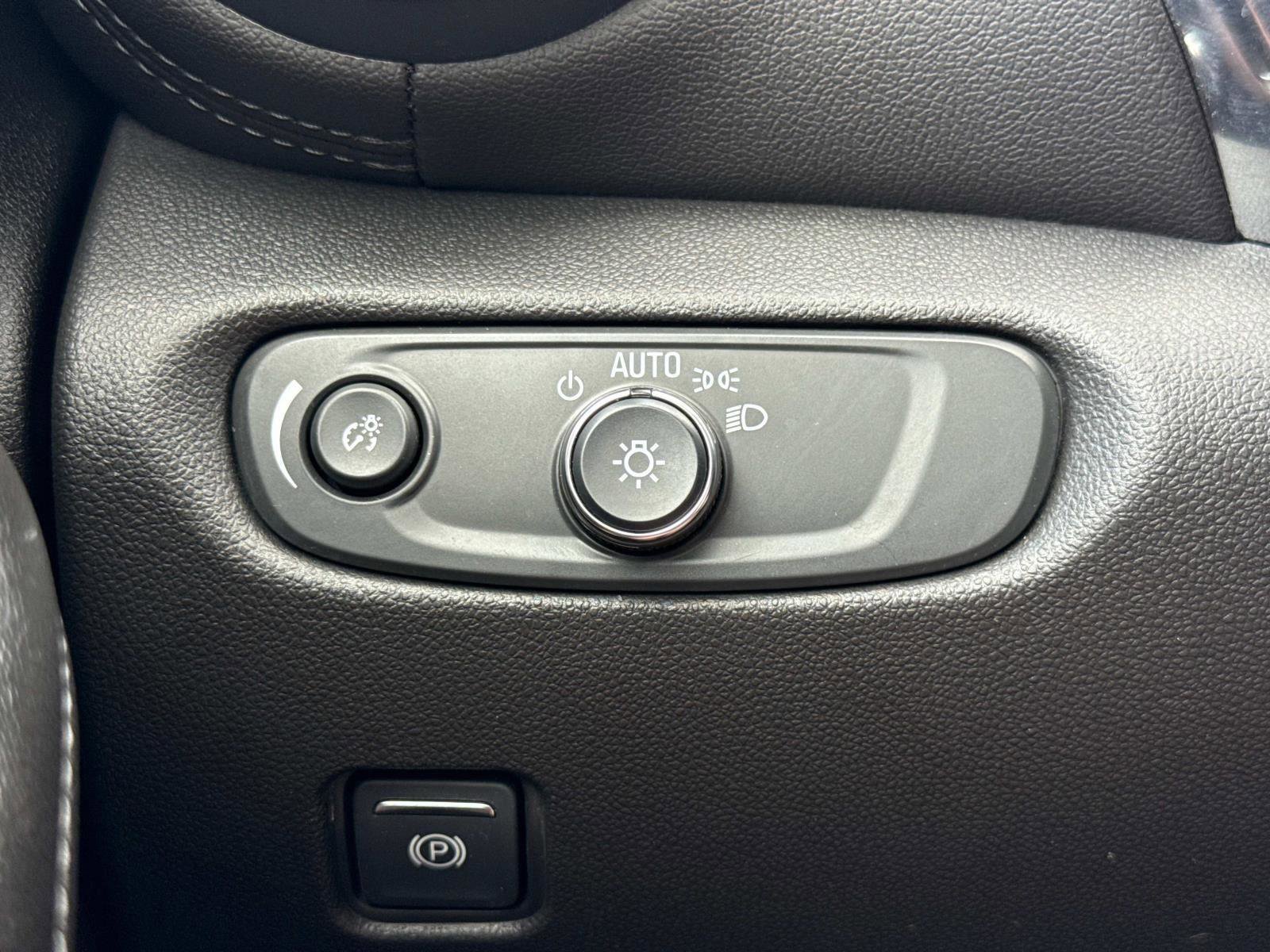 Used 2021 Chevrolet Blazer LT w/ LPO, Floor Liner Package image 12