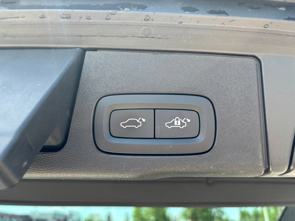 Certified 2023 Volvo XC60 B5 Plus w/ Climate Package AWD/4WD image 27