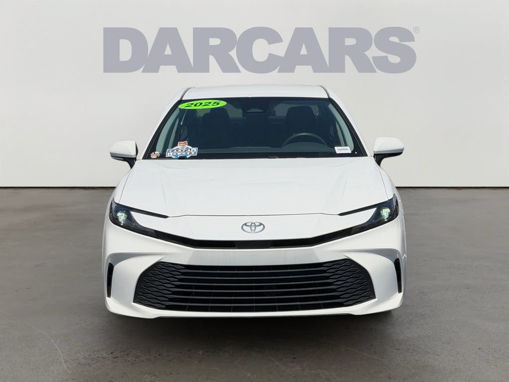 Used 2025 Toyota Camry LE FWD image 2