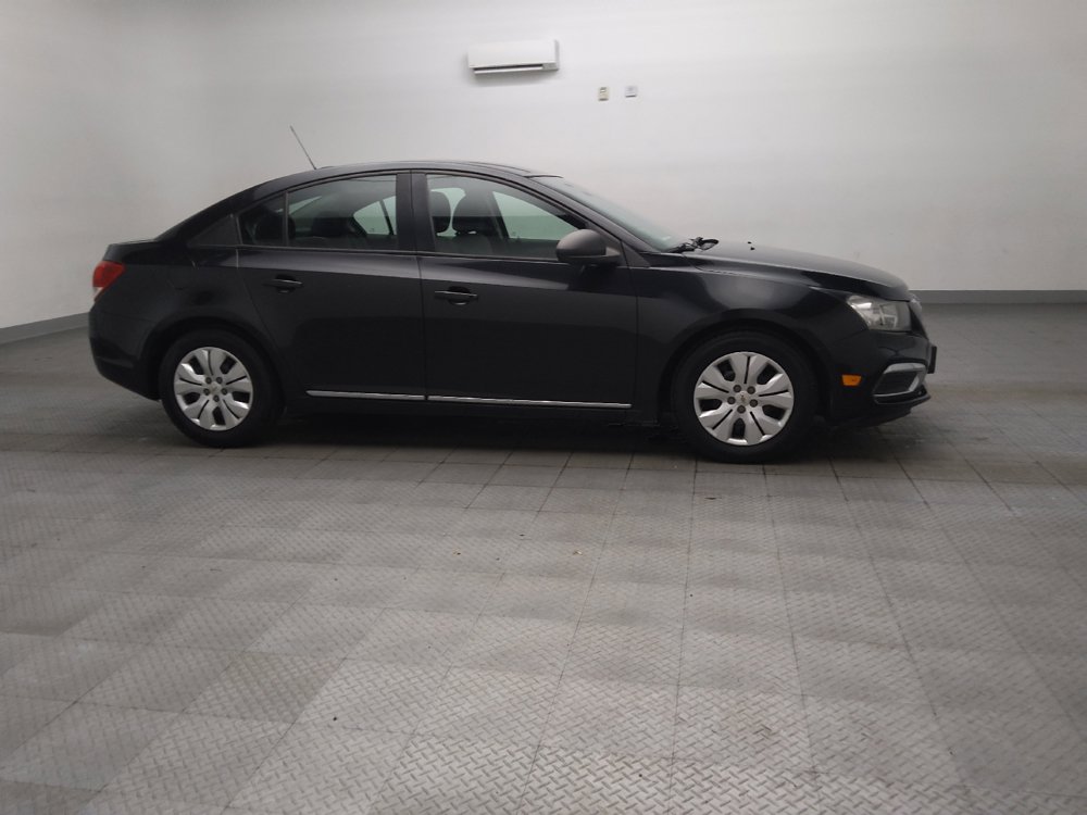 Used 2015 Chevrolet Cruze LS FWD image 11