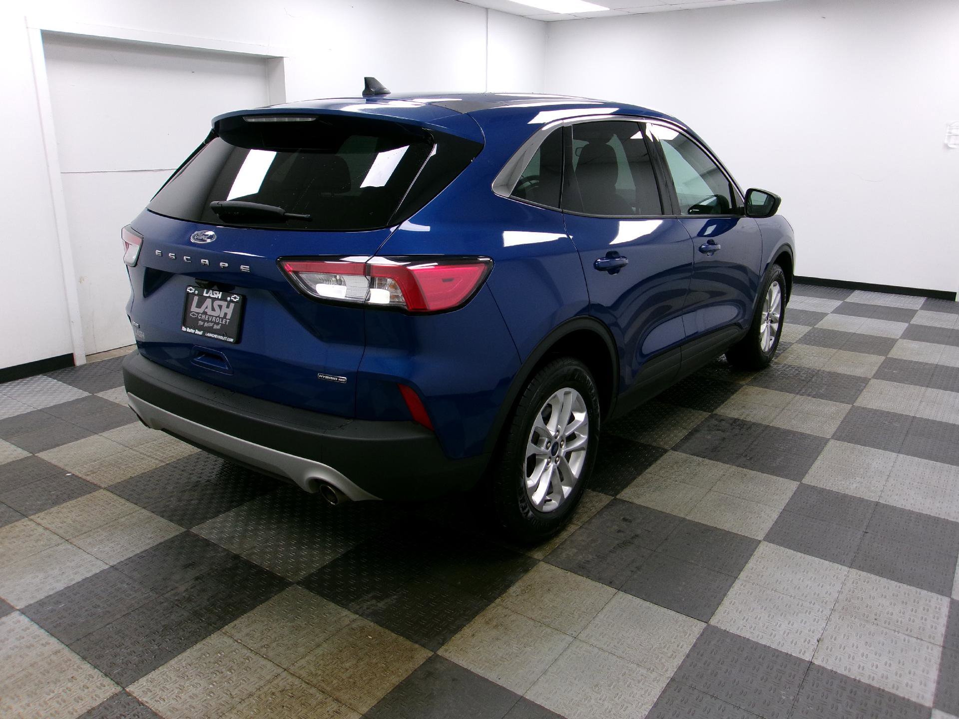 Used 2022 Ford Escape SE image 13