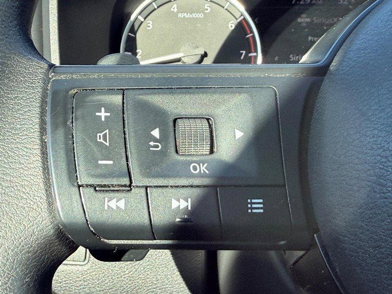 Used 2022 Nissan Rogue S image 13