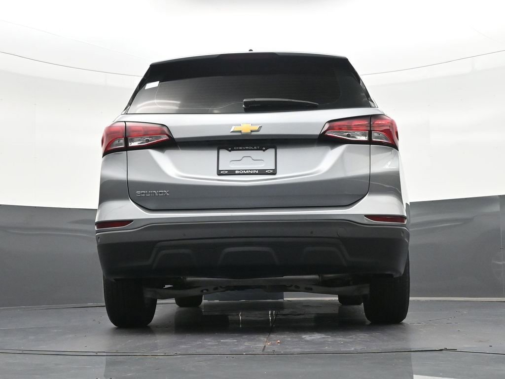 Used 2024 Chevrolet Equinox LS w/ Driver Confidence II Package FWD image 30