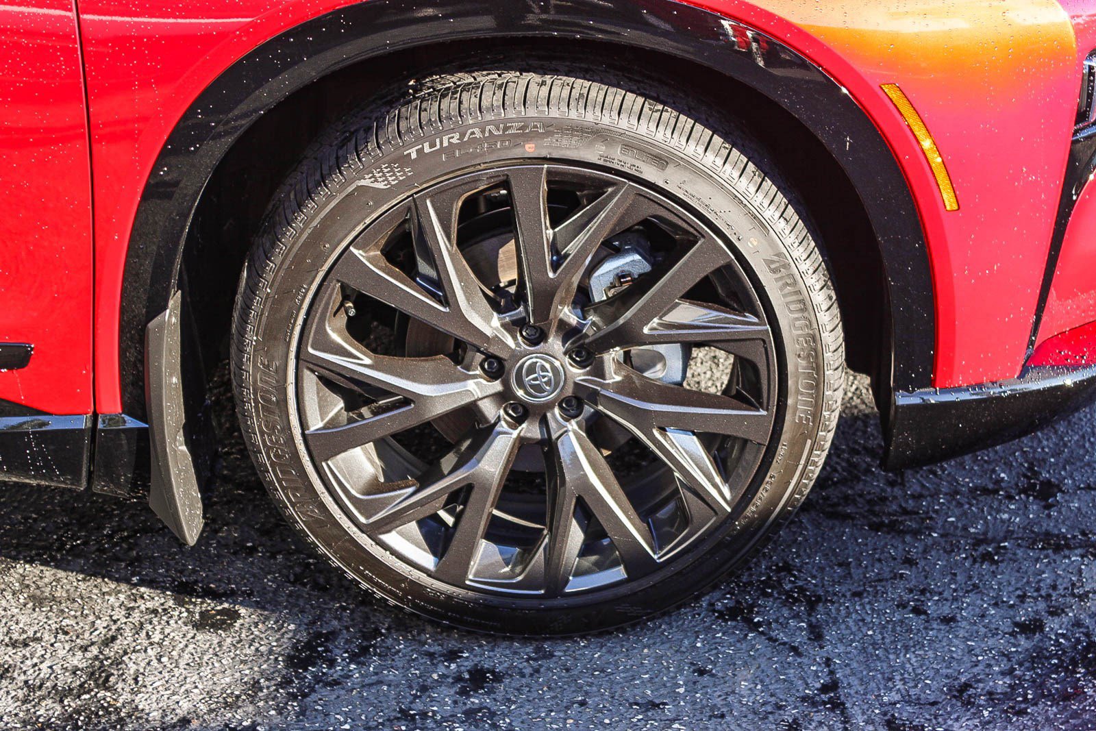 New 2025 Toyota Crown Signia Limited image 11