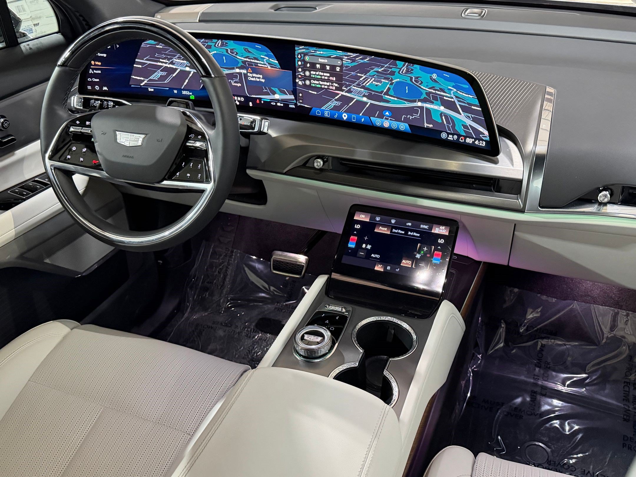 New 2026 Cadillac Vistiq Luxury AWD/4WD image 4