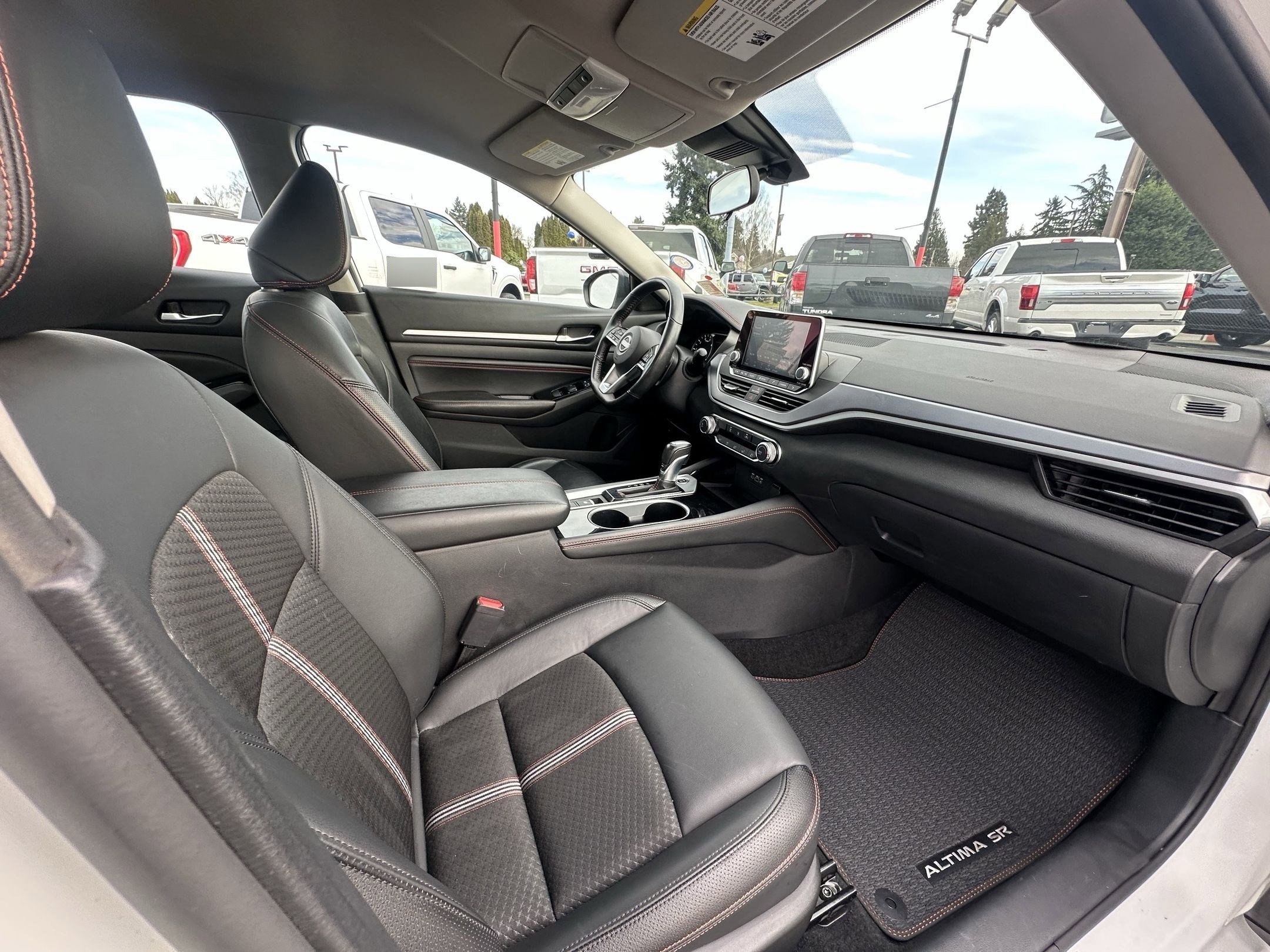 Used 2023 Nissan Altima 2.5 SR image 8