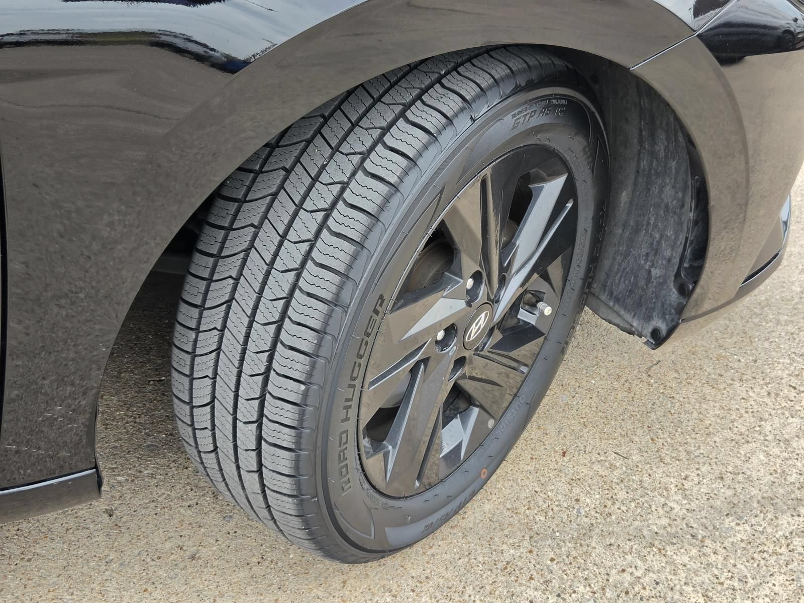 Certified 2023 Hyundai Elantra SEL FWD image 5