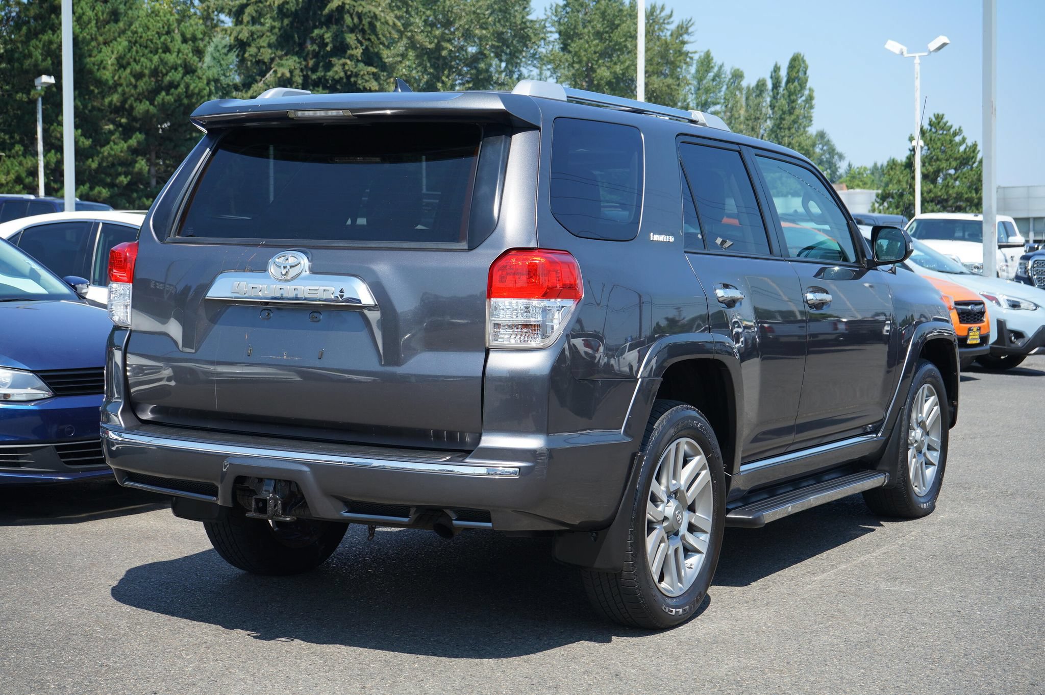 Used 2013 Toyota 4Runner Limited AWD/4WD image 6