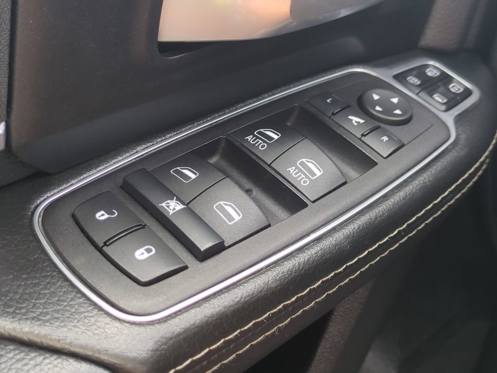 Used 2024 RAM 2500 Big Horn AWD/4WD image 24