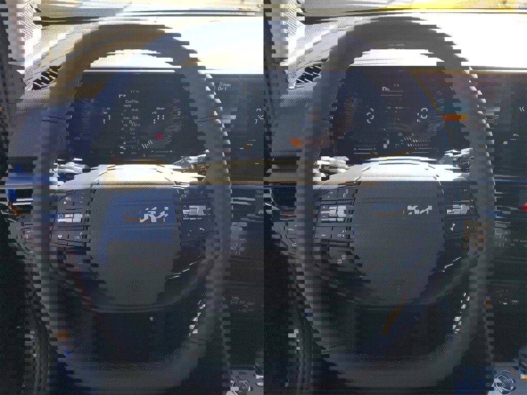 New 2026 Kia Sportage EX image 11