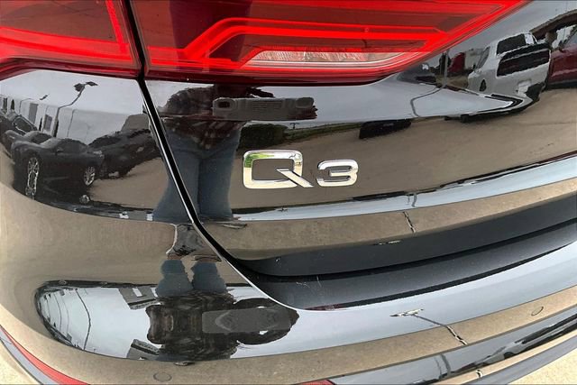 Used 2023 Audi Q3 2.0T Premium Plus w/ Premium Plus Package AWD/4WD image 33
