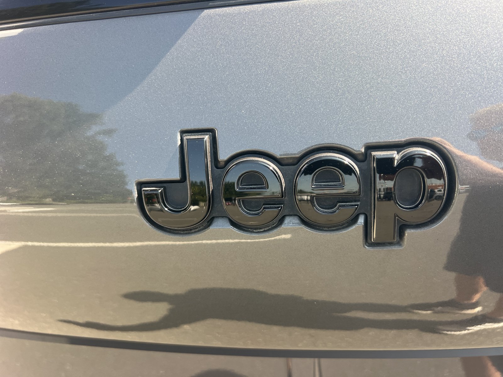 Used 2023 Jeep Grand Cherokee L Laredo AWD/4WD image 14