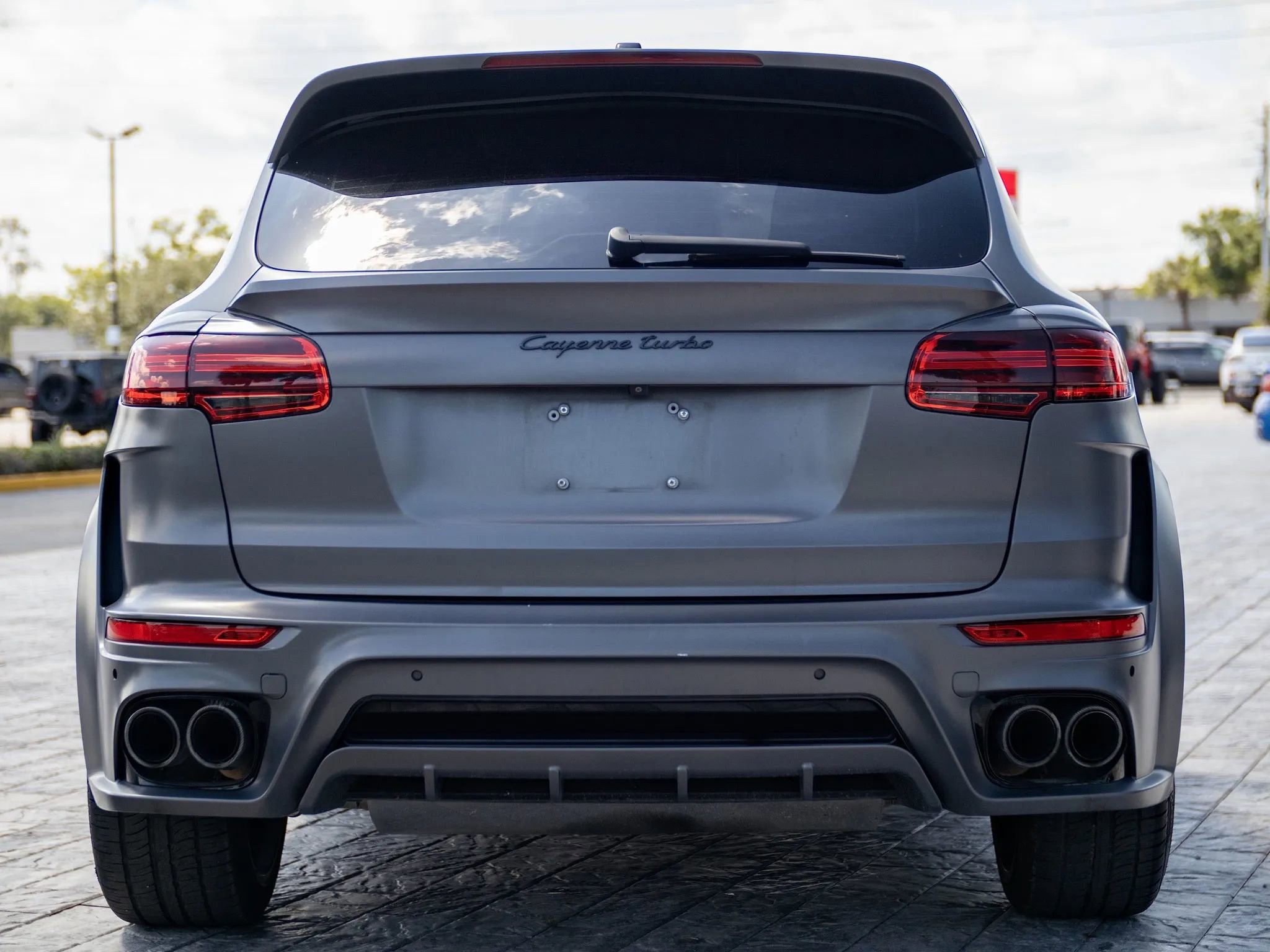 Used 2015 Porsche Cayenne Turbo AWD/4WD image 16
