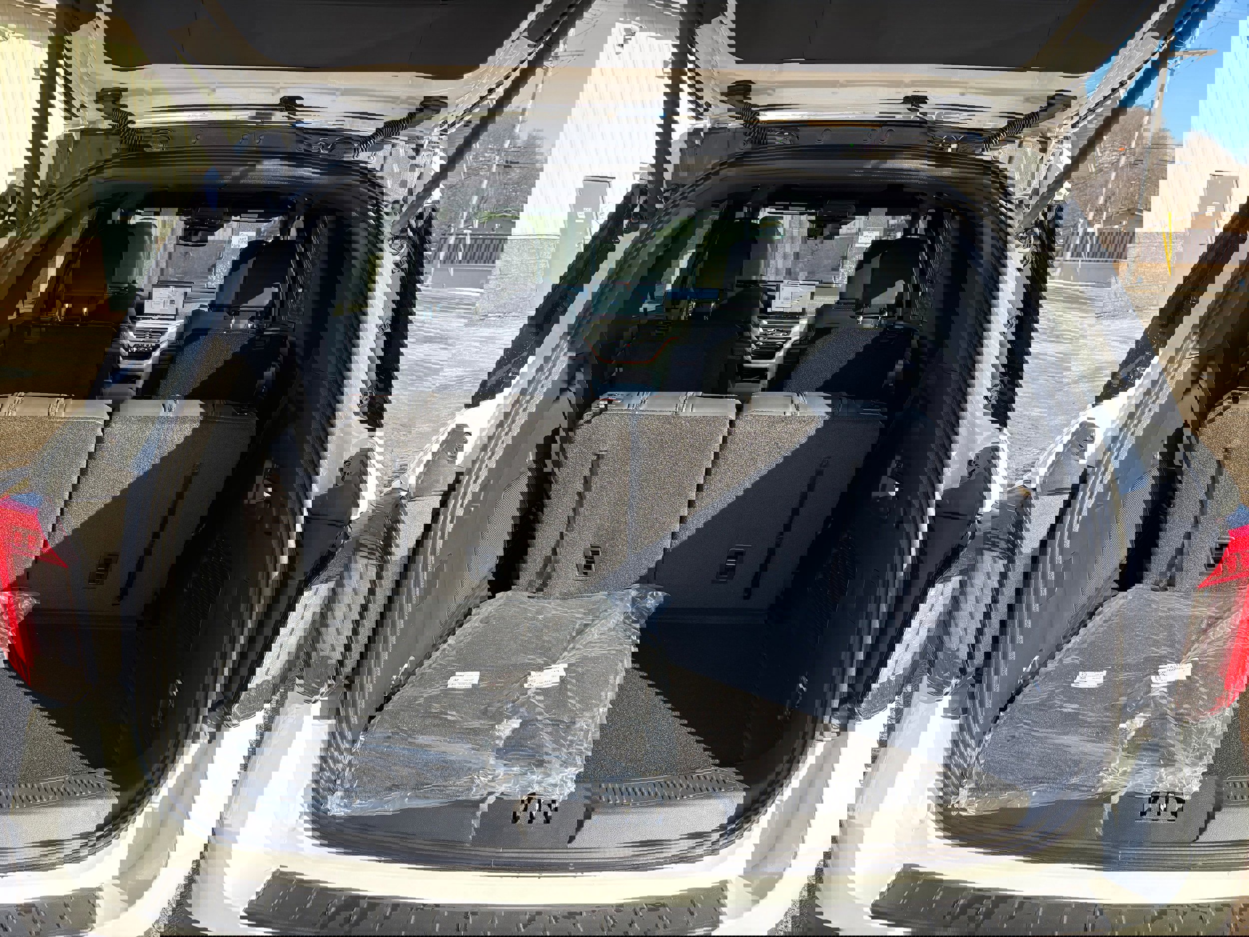 New 2026 Ford Explorer ST-Line w/ ST-Line Street Pack image 6