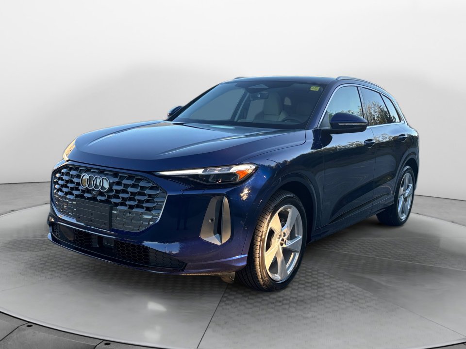 New 2025 Audi Q5 Prestige image 3