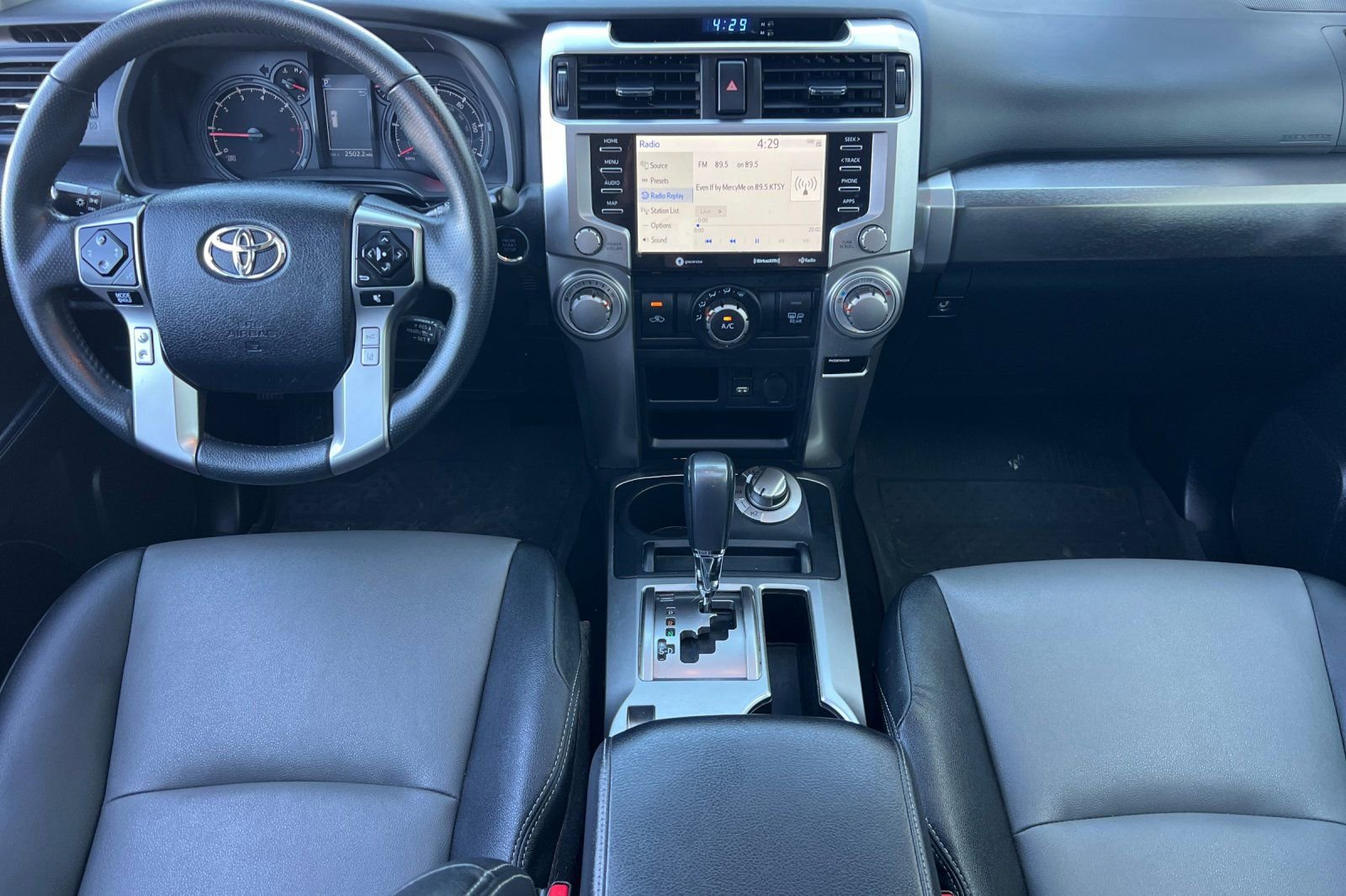 Used 2021 Toyota 4Runner SR5 Premium w/ Moonroof Package AWD/4WD image 13