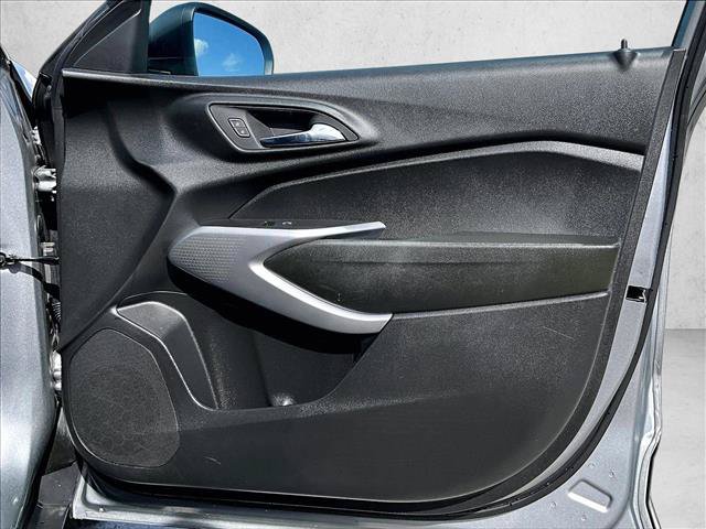 Used 2024 Chevrolet Trax LS FWD image 19