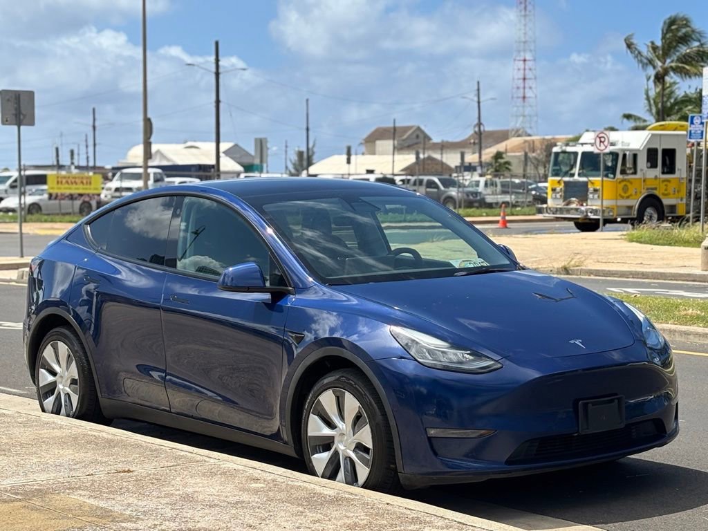 Used 2022 Tesla Model Y Long Range AWD/4WD image 6