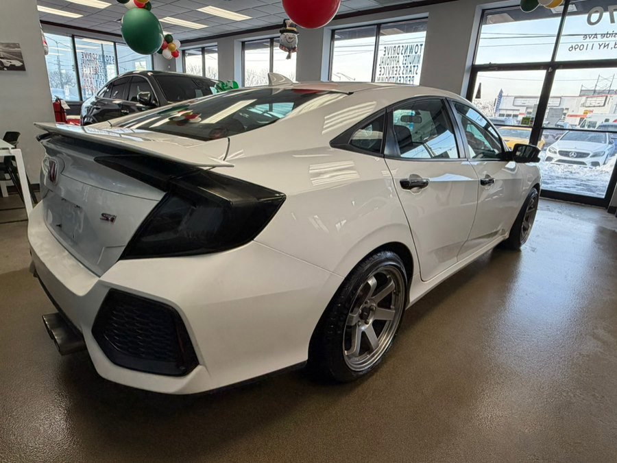 Used 2018 Honda Civic Si image 16
