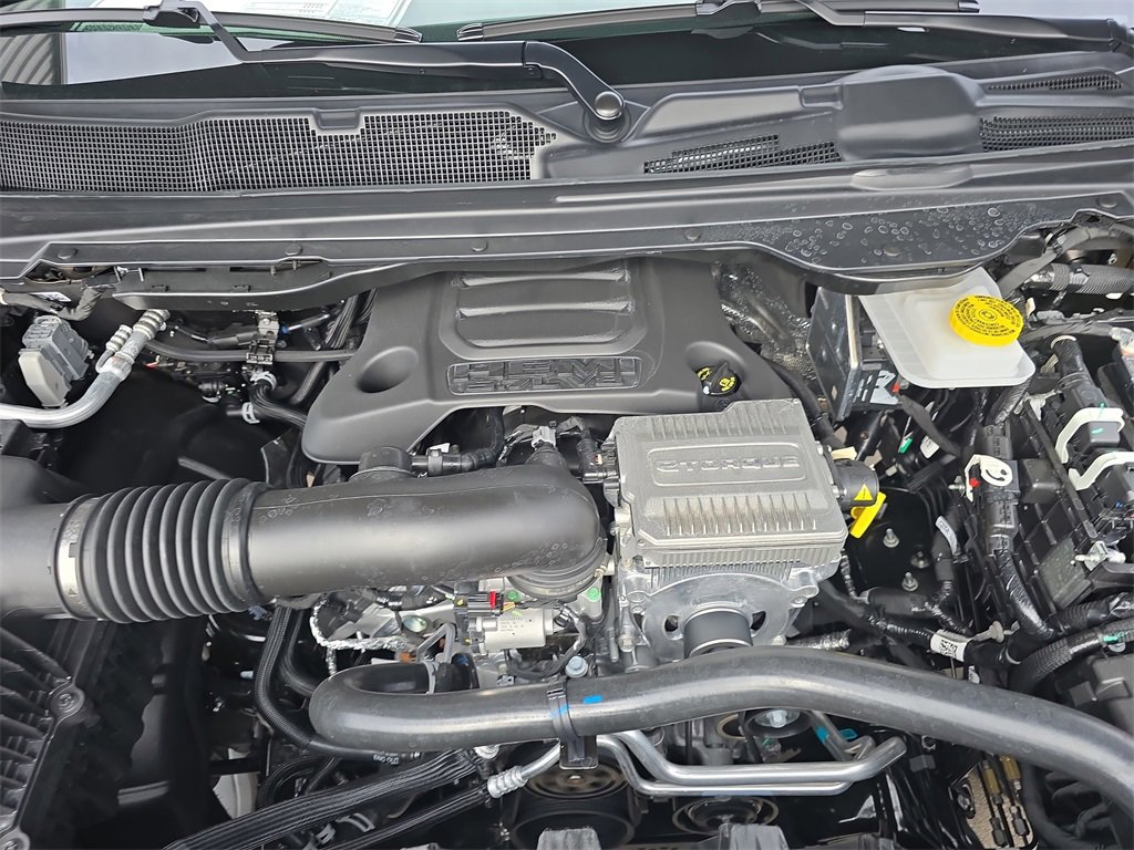 New 2026 RAM 1500 4x4 Crew Cab image 28