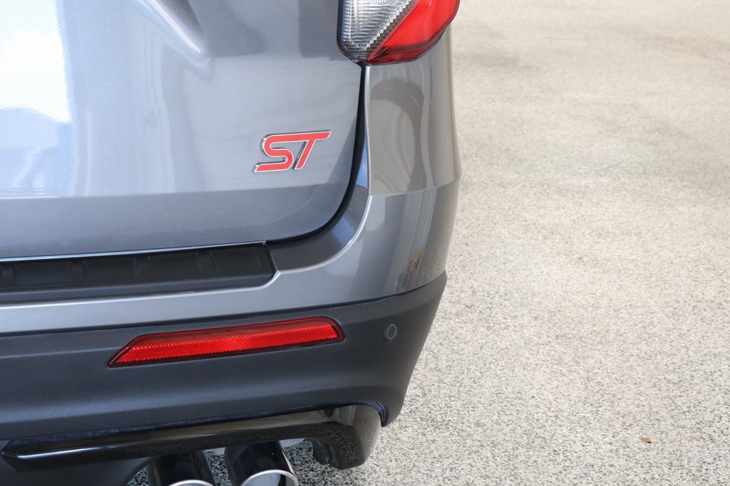 Used 2021 Ford Explorer ST w/ Premium Technology Package image 37