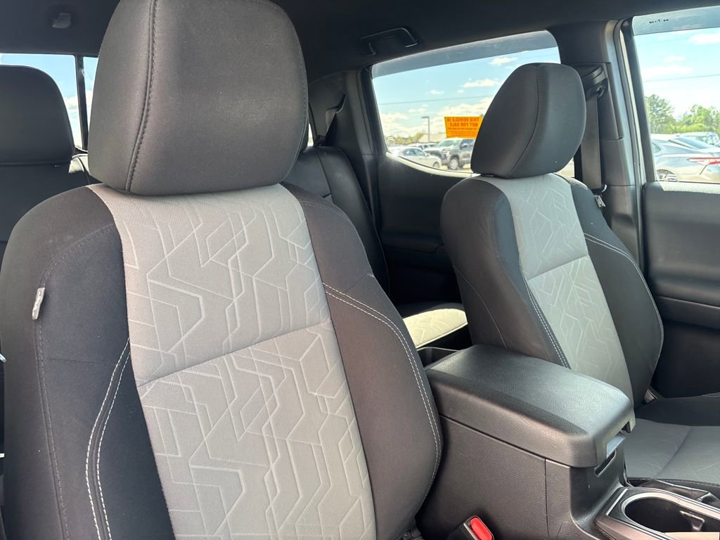 Used 2022 Toyota Tacoma TRD Off-Road image 26