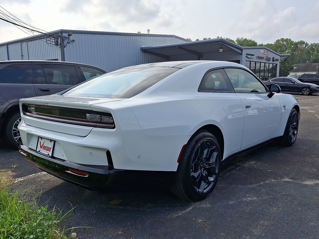 New 2025 Dodge Charger Daytona R/T w/ Sun & Sound Package AWD/4WD image 6