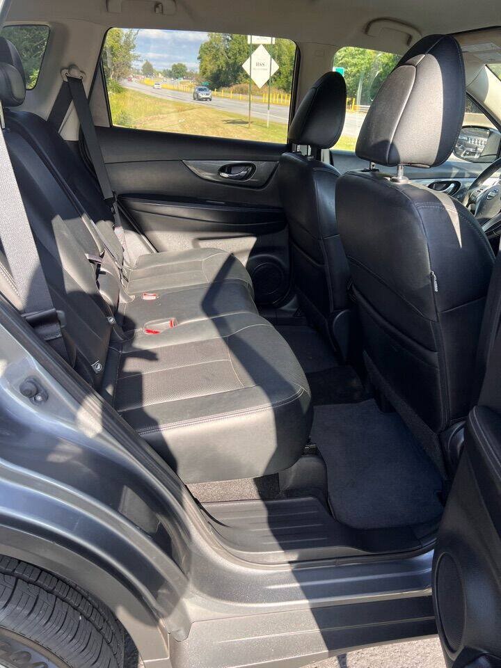 Used 2016 Nissan Rogue SL AWD/4WD image 25