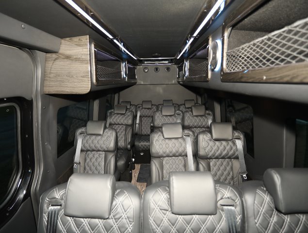 Used 2024 Mercedes-Benz Sprinter 3500 image 24