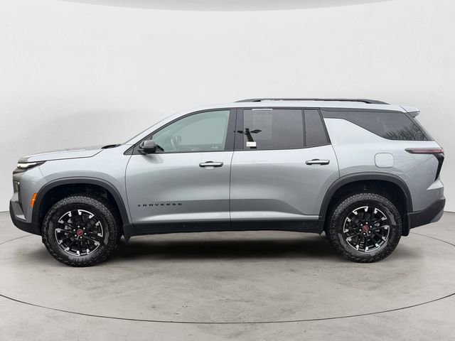 Used 2024 Chevrolet Traverse Z71 AWD/4WD image 2