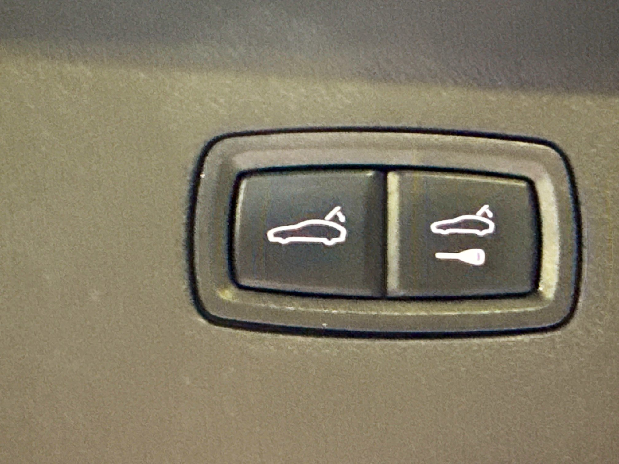 Certified 2022 Porsche Cayenne Coupe image 14