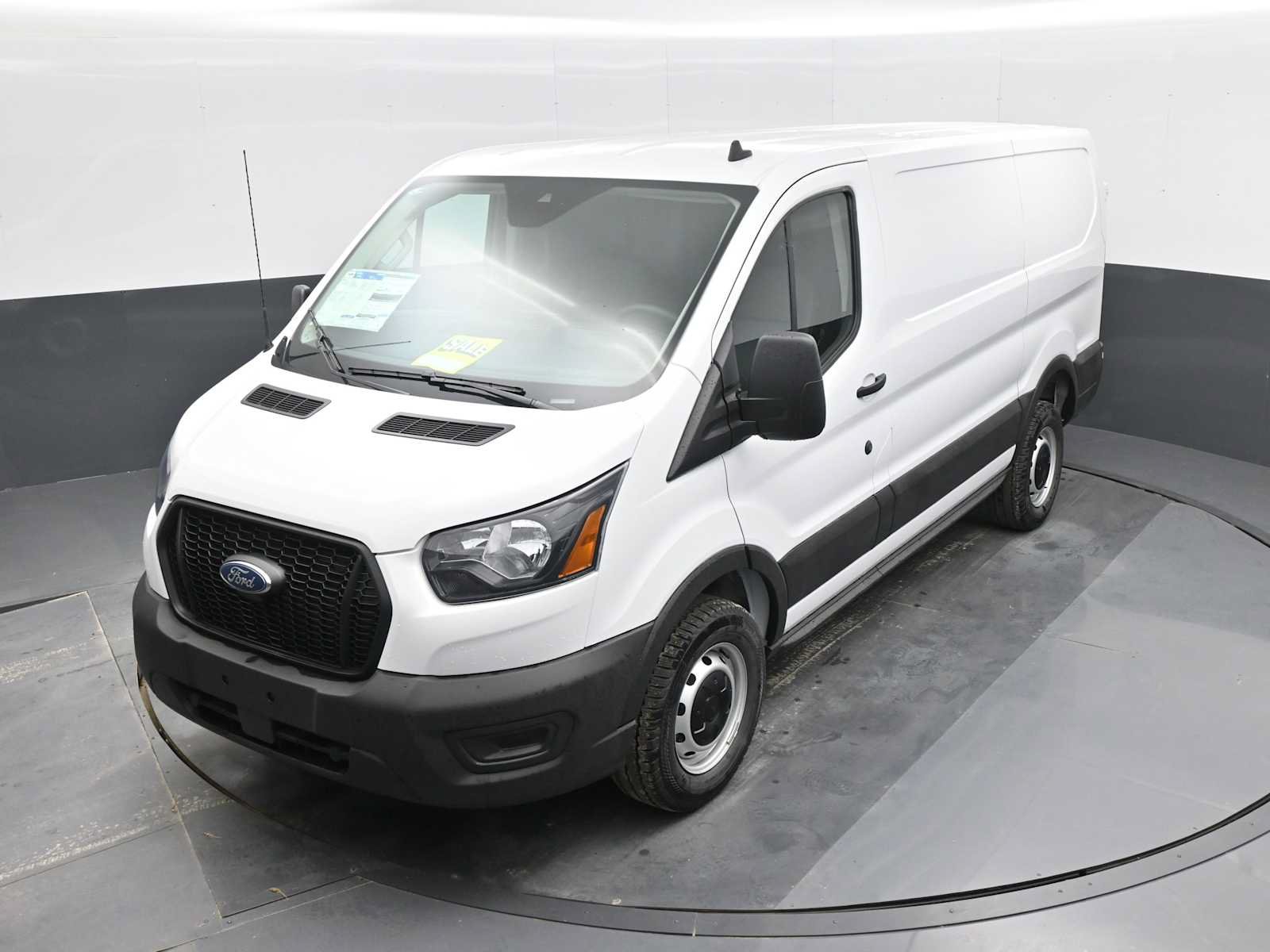 New 2024 Ford Transit 250 148 Medium Roof RWD image 24