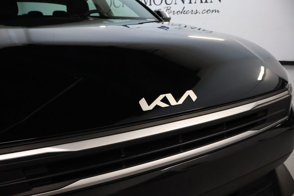Used 2025 Kia K4 FWD image 9