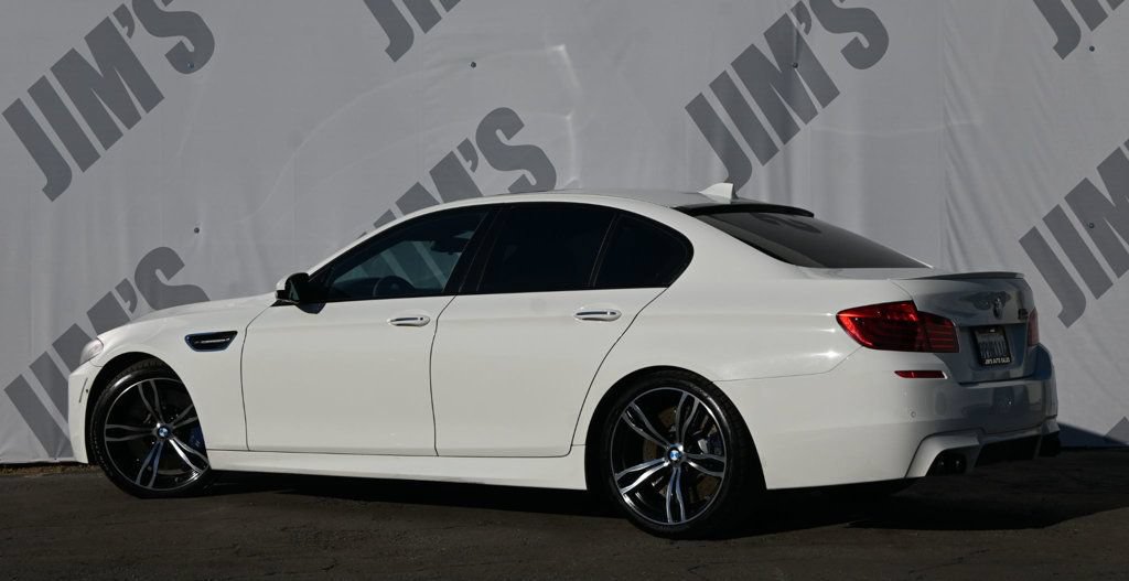 Used 2015 BMW M5 RWD image 7