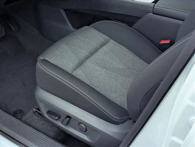 New 2026 Nissan Rogue SV image 4