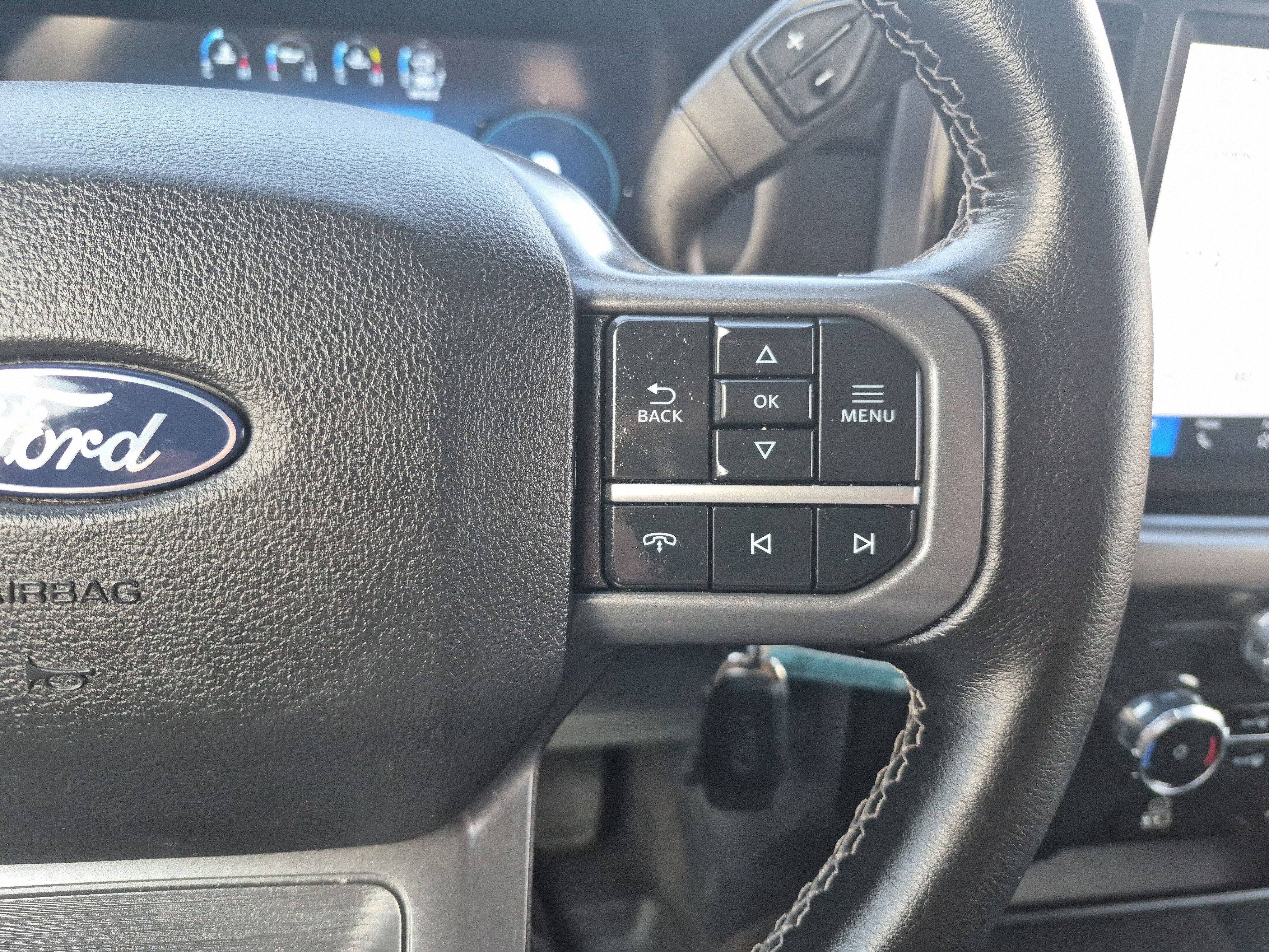 Certified 2025 Ford F150 XLT w/ Equipment Group 301A Standard RWD image 29