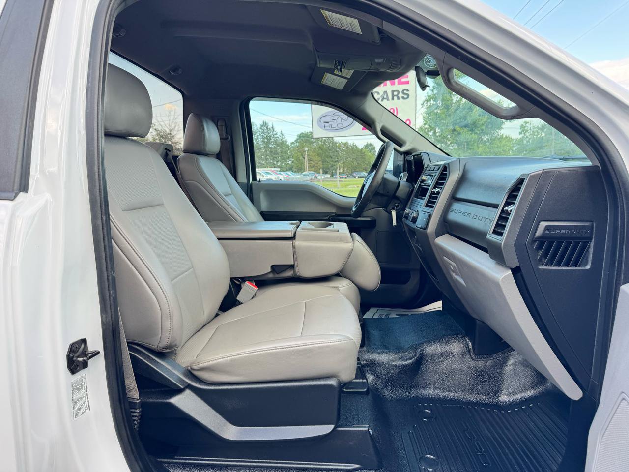 Used 2019 Ford F550 2WD Regular Cab Super Duty image 24