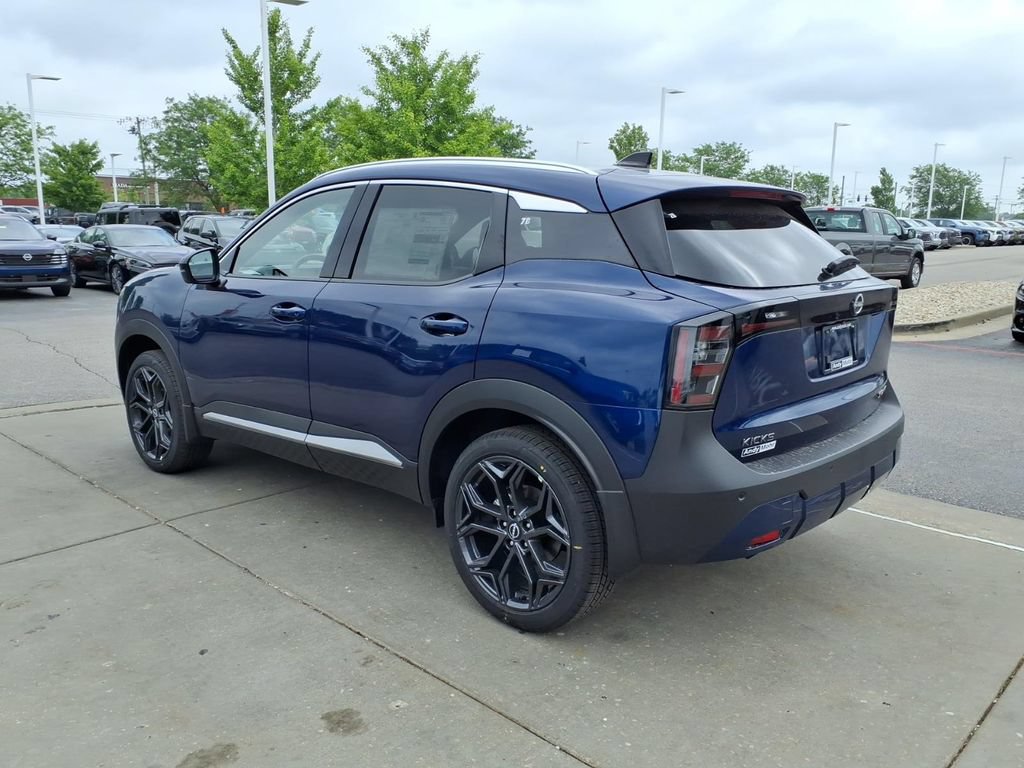 New 2026 Nissan Kicks SR w/ SR Premium Package AWD/4WD image 6