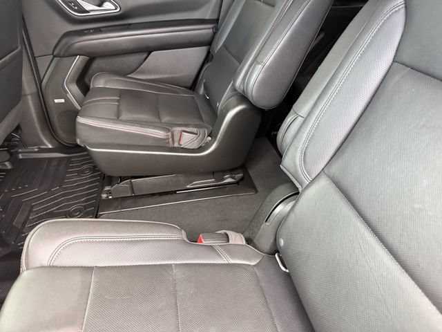 Used 2021 Chevrolet Tahoe RST w/ Luxury Package RWD image 23
