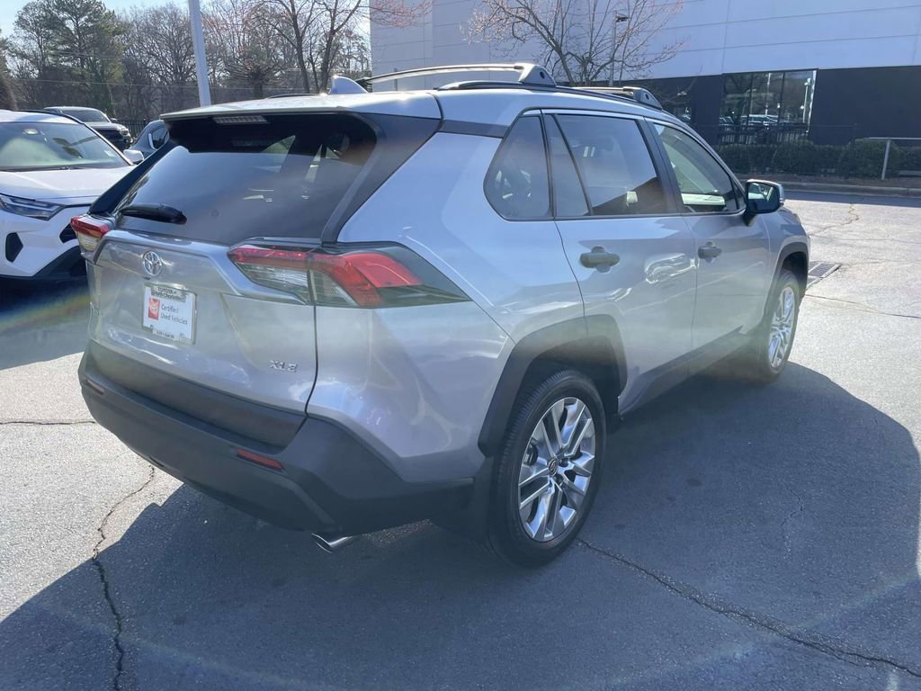 Used 2025 Toyota RAV4 XLE Premium image 9